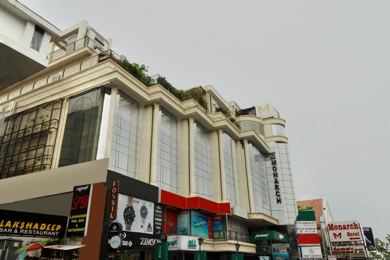 Отель Monarch Brigade Road Бангалор Экстерьер фото